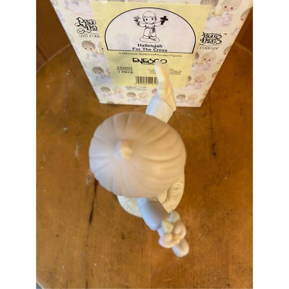 Precious Moments Figurine 1994 “HALLELUJAH FOR THE CROSS” #532002  With box (840 - Picture 5 of 7